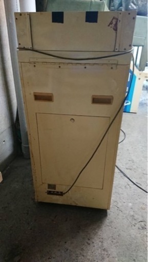 ポーカーゲーム機1台 基盤のみの販売も可