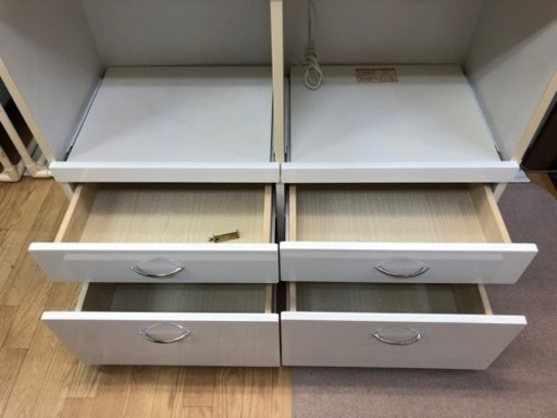 リサイクルサービス八光 田上店 配達・設置OK】ホワイト 食器棚 二口