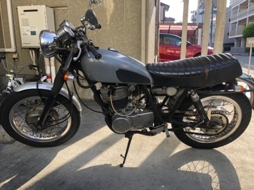 YAMAHA SR400 1995年式　ドラムブレーキ　車検あり　バッテリーレスをお譲りします。