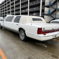 成約済み　新車並行輸入車　リンカーン　タウンカー　リムジンの画像