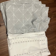 【取引予定者決定】ニトリのカーテンセット(グレー、柄物)の画像