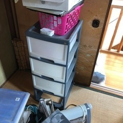 収納棚いろいろ　津田町