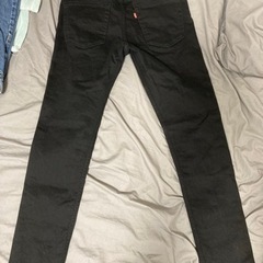 Levi’s 512 ブラック ジーンズの画像
