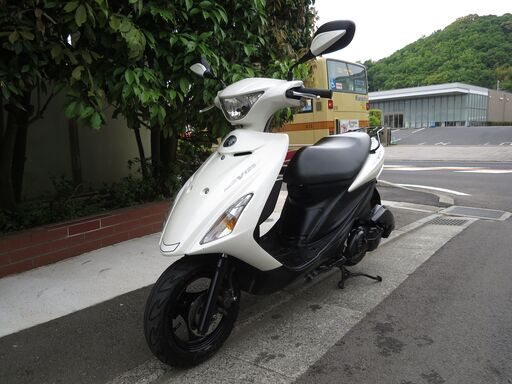 スズキ　アドレスV125S　中古実動美車　バッテリーフル充電済み　オイル交換済み　前輪バリ山　外装バフ掛け済　ナンバー登録書類有