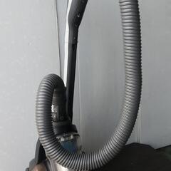 ☆パナソニックサイクロン掃除機2012年製☆