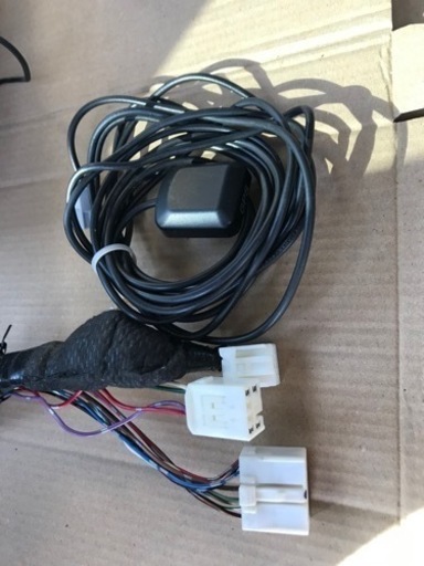 HDDナビ　トヨタ純正品　ハーネス付き