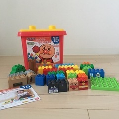 【送料込1000円】アンパンマンはじめてのブロックバケツ