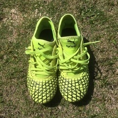 サッカースパイク20cm