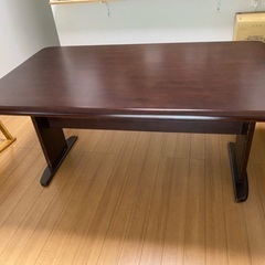 ダイニングテーブル