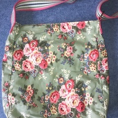 ★cath kidston★　可愛いcandy flowers柄の画像