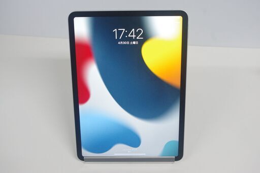 美品★Apple/iPad Pro 11インチ 第3世代〈MHQV3J/A〉WiFiモデル/256GB/グレイ