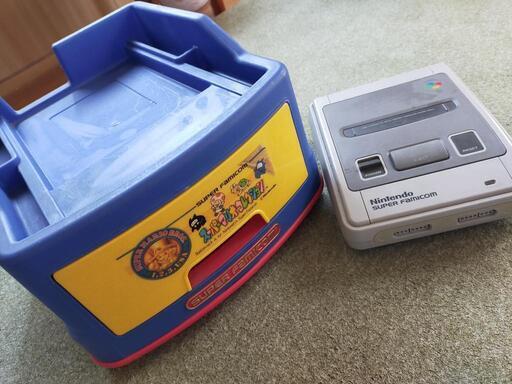 スーファミ本体+ケース