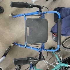 シルバーカー おしゃれ 歩行車  (手押し車 歩行器 介護 歩行...