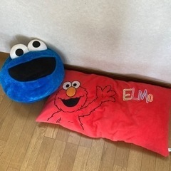 セサミストリート　抱き枕、クッション