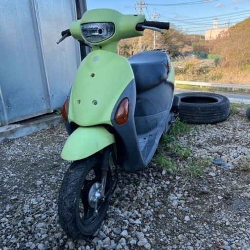 884. 【レストアベース】スズキレッツ4！圧縮あり！書類あり！鍵あり！現状売買！千葉県柏市から格安配送可能！