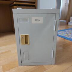 新潟市公立高校ロッカー