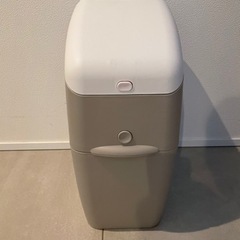 アップリカ　ニオイポイ　新品未使用　カートリッジセット済み