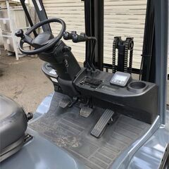 タイヤ新品　2トン　ディーゼルフォークリフト　塗装済　トヨタ　FV3ｍマスト　関東輸送費無料(条件有) 試乗下取り歓迎の画像