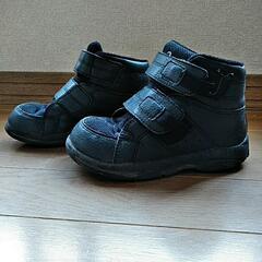 キッズ　アシックス　運動靴　１７センチの画像