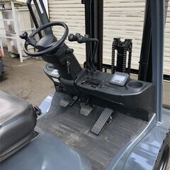 塗装済　2.5トン　ディーゼルフォークリフト　関東輸送費無料(条件有)　試乗下取歓迎　中古フォークリフトの画像