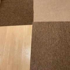 ニトリ　タイルカーペット50×50 25枚