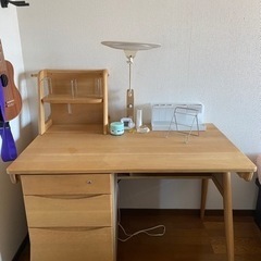 カリモク学習机 & イス（カリモクではありません）