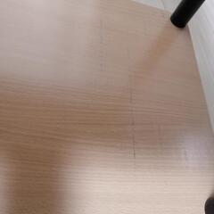 キャスター付きテーブルの画像