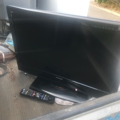 三菱　32型テレビ　10年製