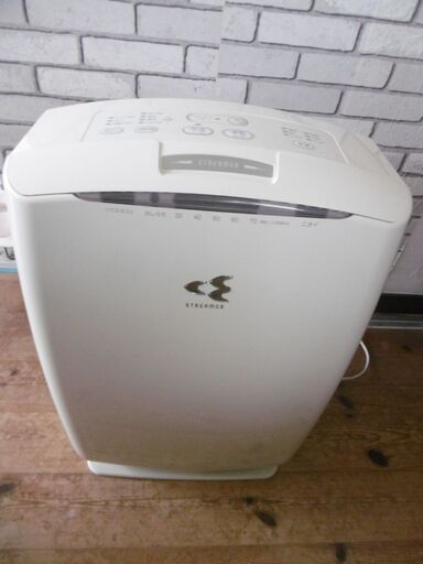 DAIKIN ダイキン 　プラズマイオン搭載　加湿空気清浄機 　ACK55N-W 2013年製　中古品