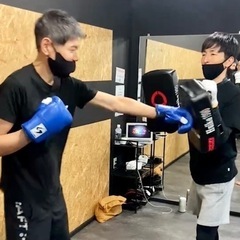 ミット打ち(南森町)の画像