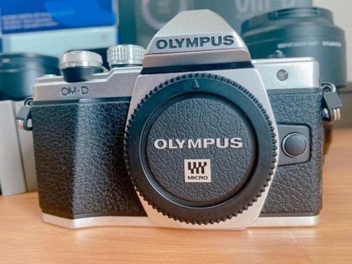 セール！　OLYMPUS カメラ本体　レンズ　Proレンズセット