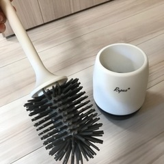 【新品】傷つけないトイレ掃除シリコンブラシ