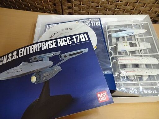 未組立 バンダイ スタートレック 1/850 U.S.S. エンタープライズ NCC-1701 BANDAI STAR TREK プラ
