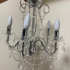 シャンデリア 部屋をおしゃれに！電球 蛍光灯 ライトの画像