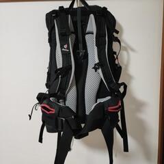 deuter登山リュック　３０+５リットルの画像