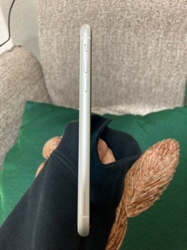 iPhone XR 64GB SIMロック解除済み au