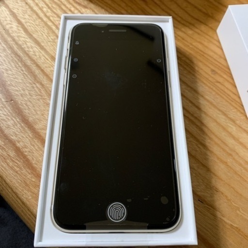 iPhoneSE 第3世代　64GB ホワイト