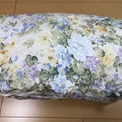 羽毛掛ふとん〈肌掛け〉
