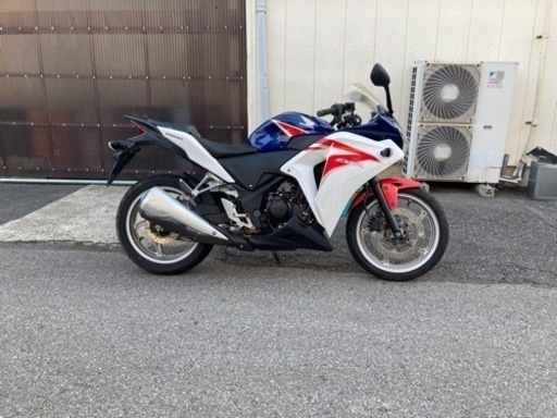 低走行　フルカウル　CBR250R 早い者勝ち