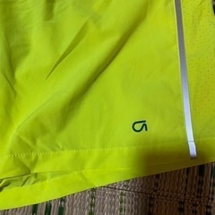 GAP fit  ショートパンツ　ランニングパンツ　蛍光色の画像