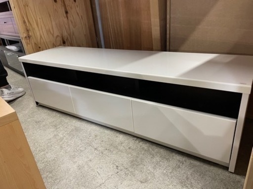 テレビボード
