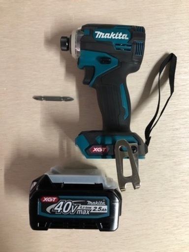 ★他サイト売却済★マキタ 40Vmax充電式インパクトドライバ・バッテリーセット①