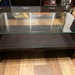 ガラステーブル
