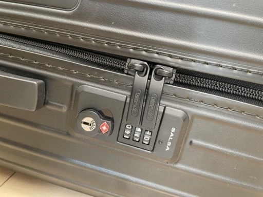 リモワ RIMOWA SALSA 87L4輪スーツケース マットブラック電子タグ