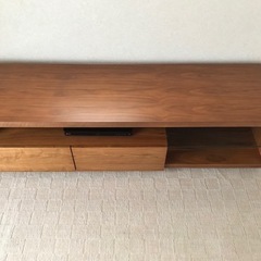 テレビボード