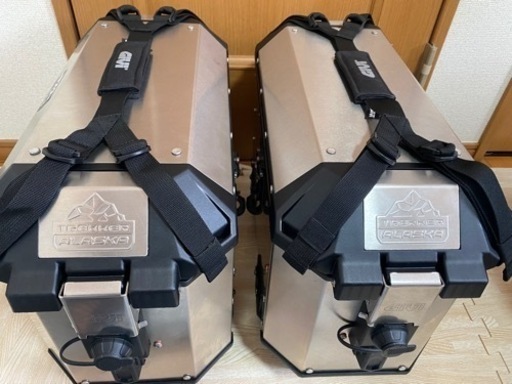決まりました！GIVI アルミパニア　TRK36 ALASKA モノキータイプ