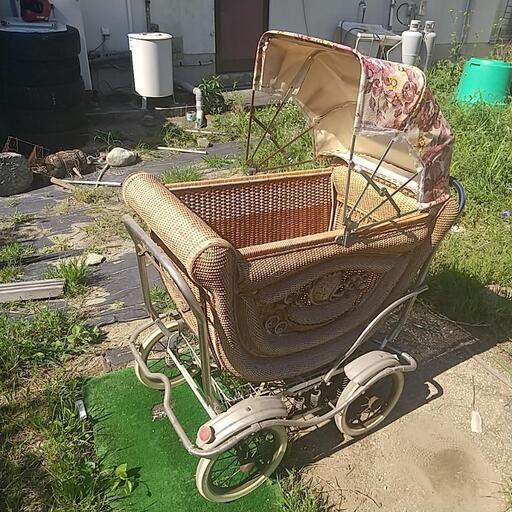乳母車
