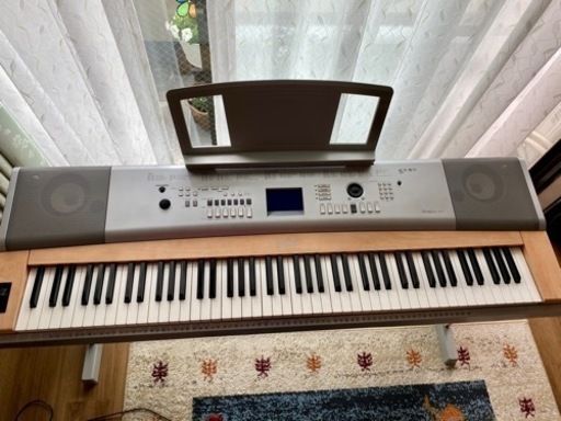 YAMAHA ヤマハ 電子ピアノ DGX-620 中古　値下げしました