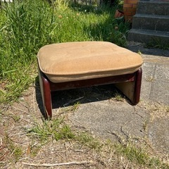 カリモク　オットマン