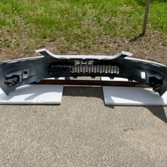 アルテッツァ　フロントバンパー純正ホワイト　ＲＳ２００Ｚエディション用の画像